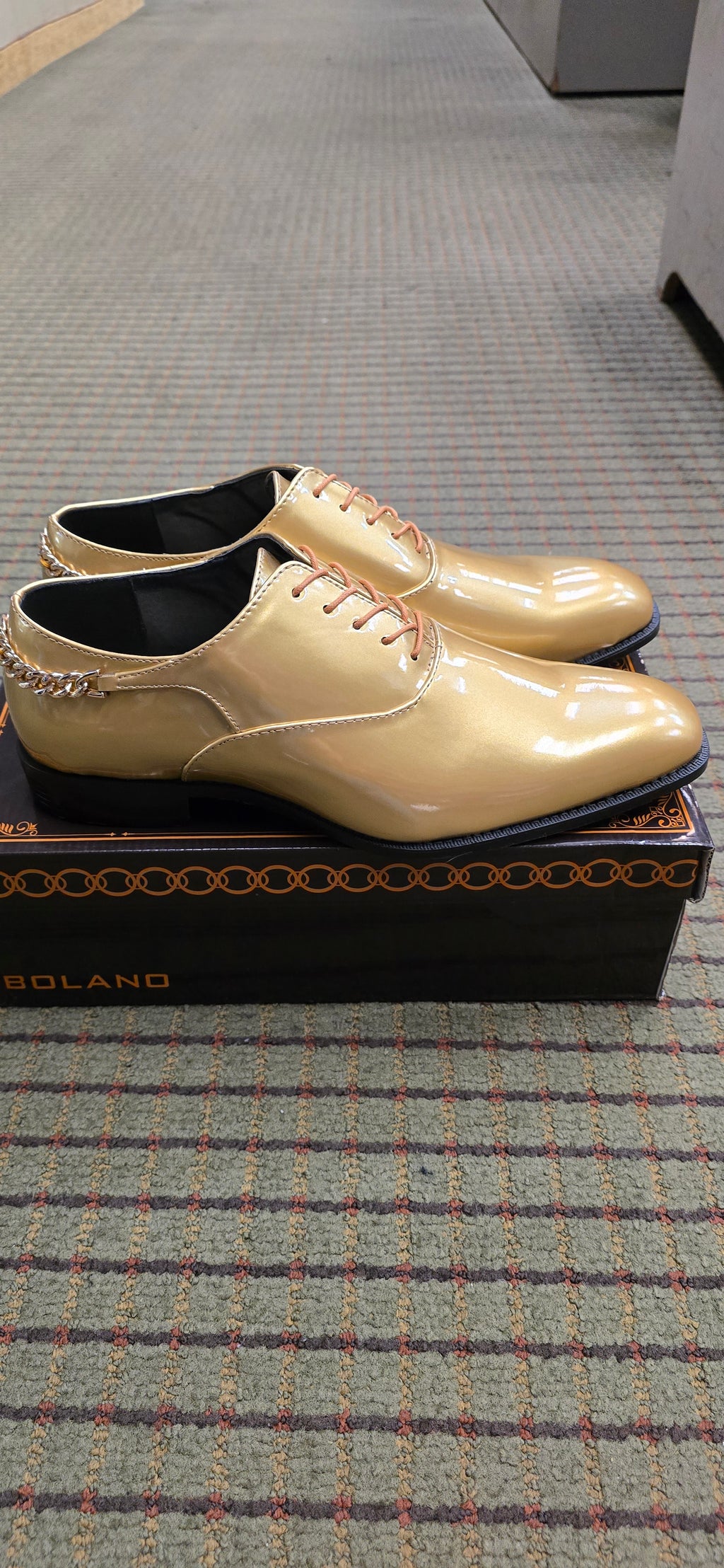 Bolano Chainz Gold Dress Shoe