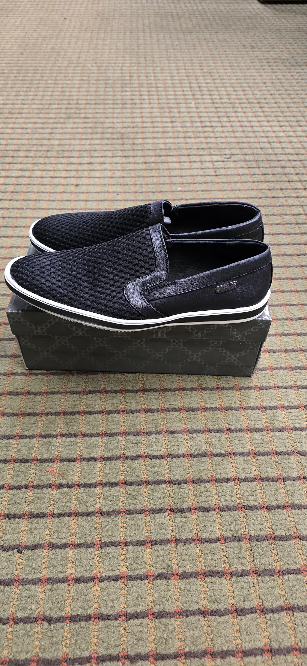 WalGate Black Casual Sneaker