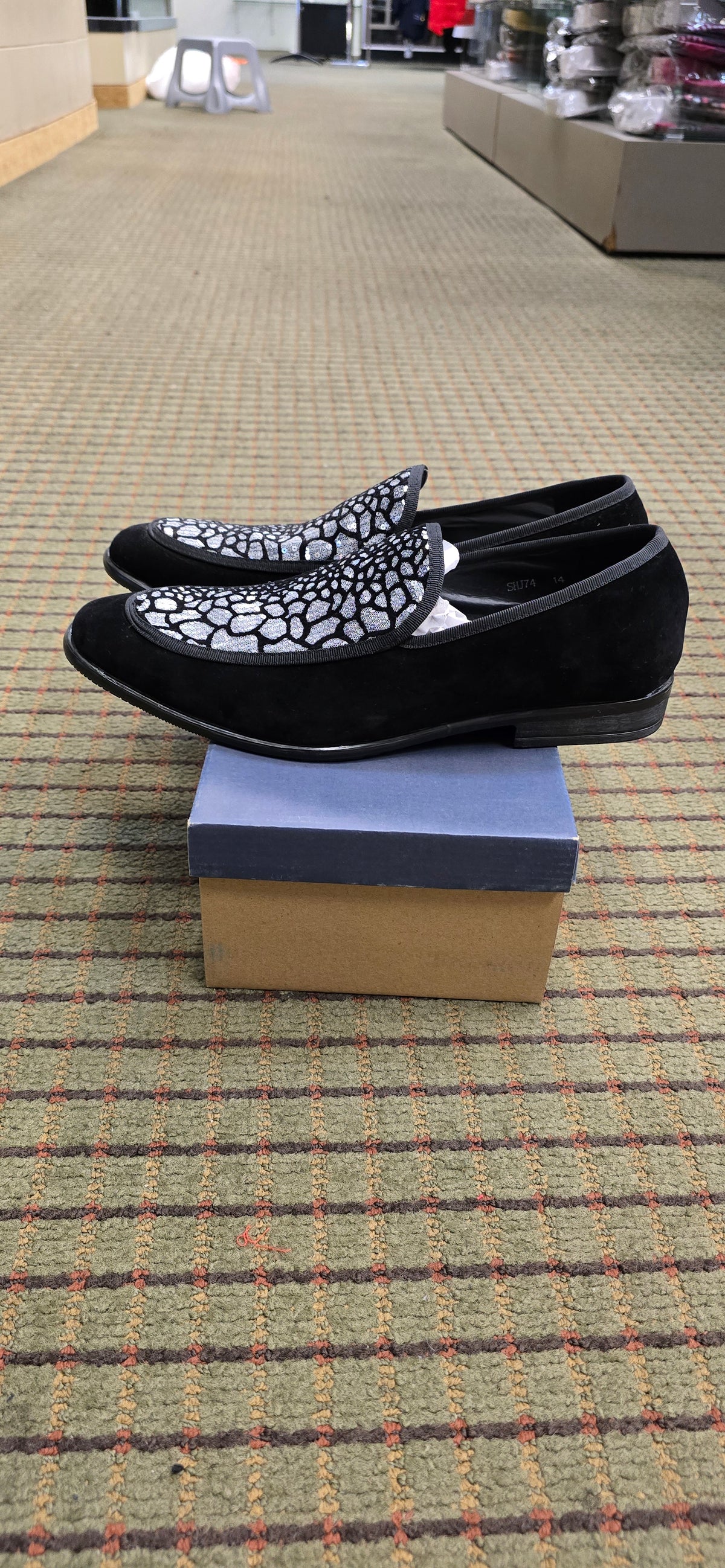 E.J. Samuels Black Leather Dress Shoe