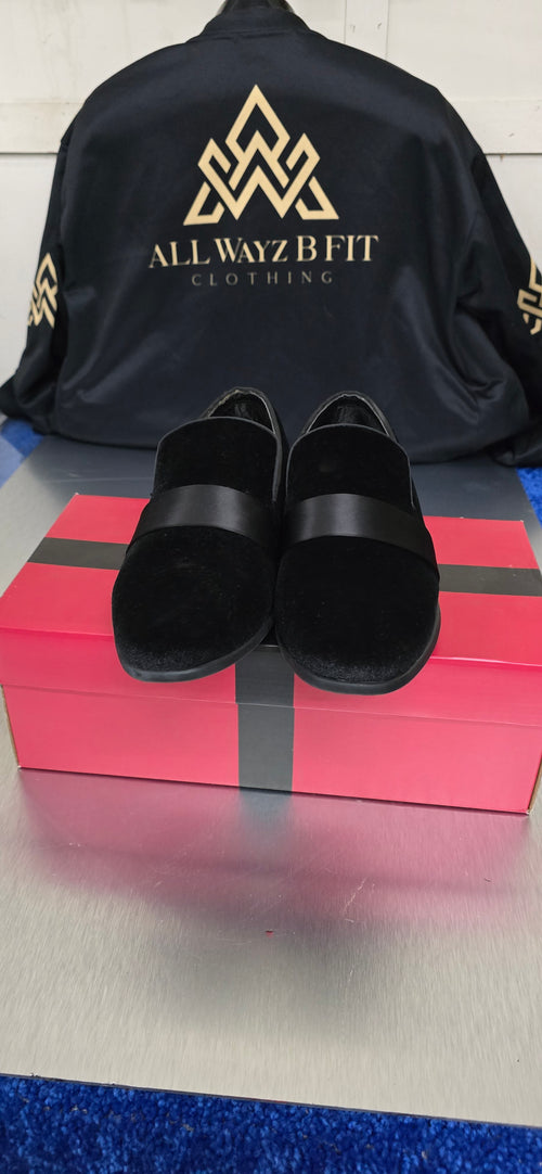 Amali Knight Black Woven Dress Shoe