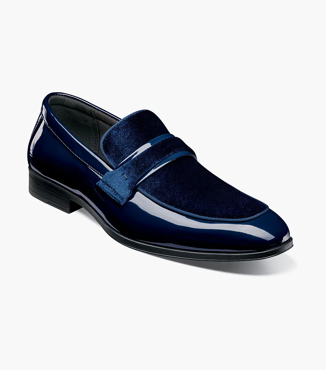 Spratley Moc Toe Saddle Slip On in Navy